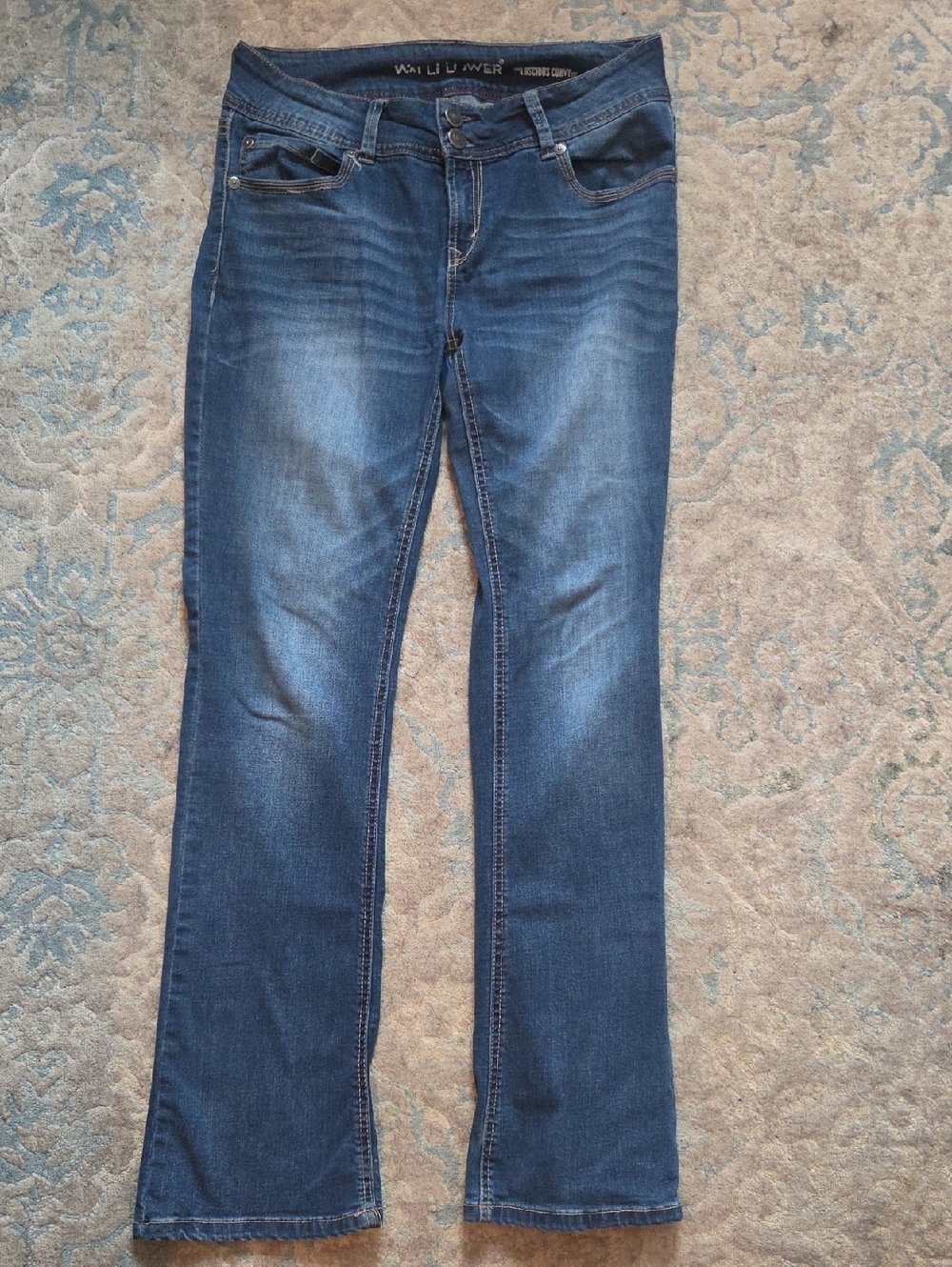Wallflower Women's Blue Stretch Bootcut Jeans